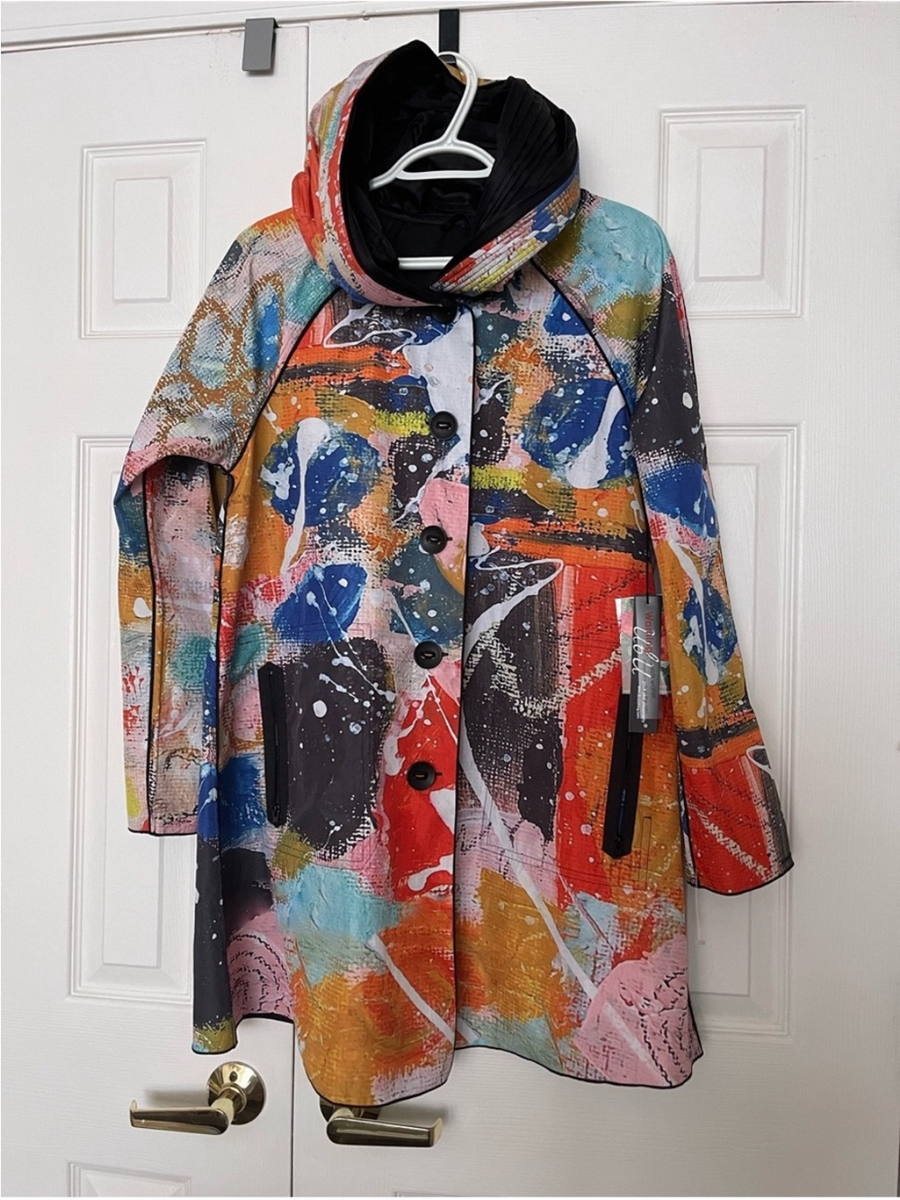 UBU MultiColor Field
Reversible Pleated Raincoat
Abstract Print Resist Water
XS